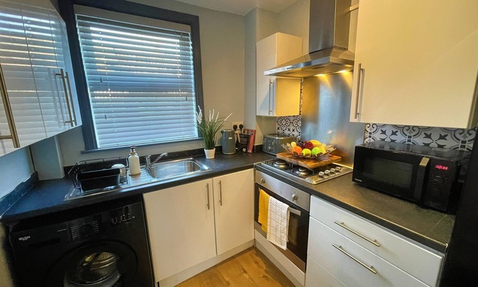 Sheffield Casa | Arena House - Sleeps 6
