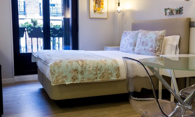 Sol Apartamento | Arenal Suites Preciados