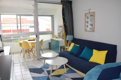 Plage d'Argeles Apartamento | ARGELES PLAGE STUDIO PISCINE PARK. PRIVATIF DANS RES. SECURISEE