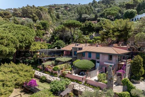 Monte Argentario Apartamento | Argentarola in Porto Santo Stefano,Pool and Sea View