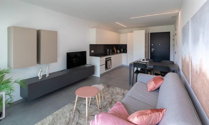 Bellinzona Apartamento | Argento Spectacular and Modern 5 for 4 guests -By EasyLife Swiss