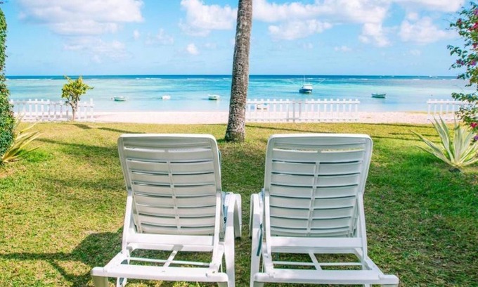 Trou aux Biches Casa | Argonaute: Private seafront apartment