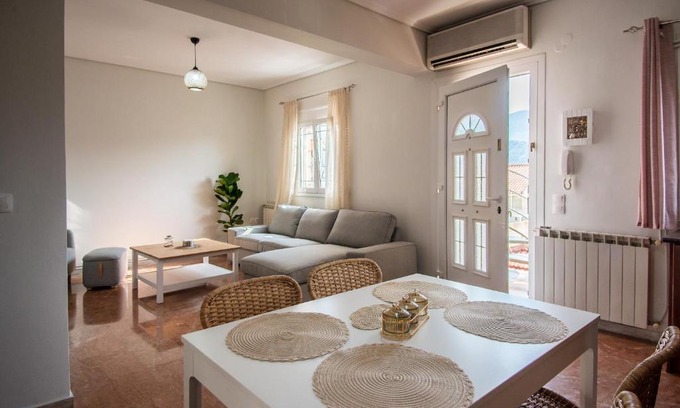 Kefalonia Apartamento | Argostoli Heart:A Perfect Escape