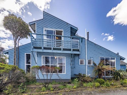 National Park Village Casa | Ariki - National Park Holiday Home