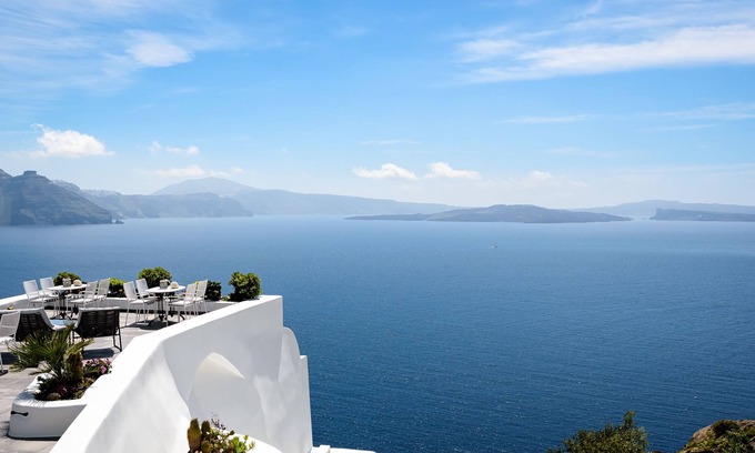 Oia Casa | Aris Caves