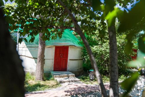 Karakol Otro | Arista Yurt Camp