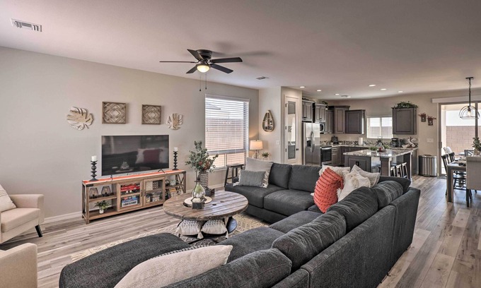 Sunridge Estates Casa | Arizona Home: 3 Mi to CO River, Snowbirds Welcome