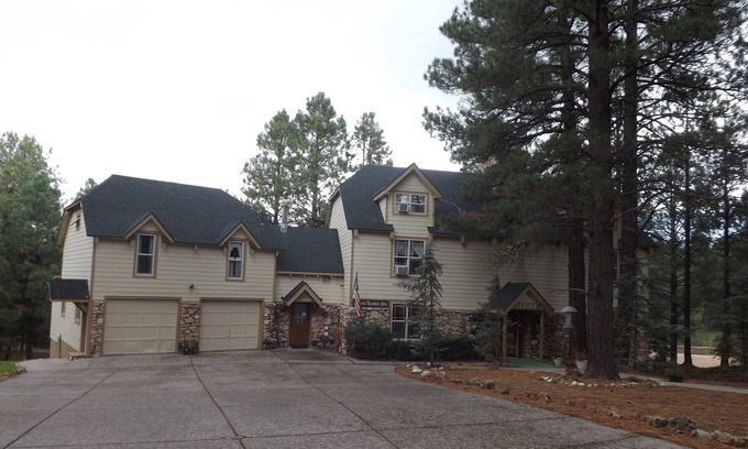 Flagstaff Cabina | Arizona Mountain Inn and Cabins