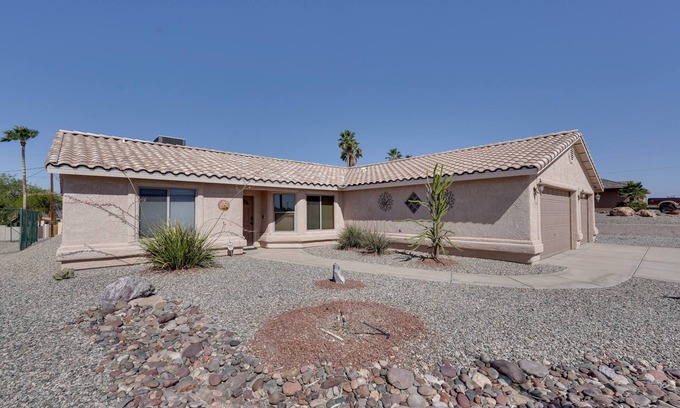 Lake Havasu City Casa | Arizona Retreat w/ Casita ~ 2 Mi to Lake Havasu