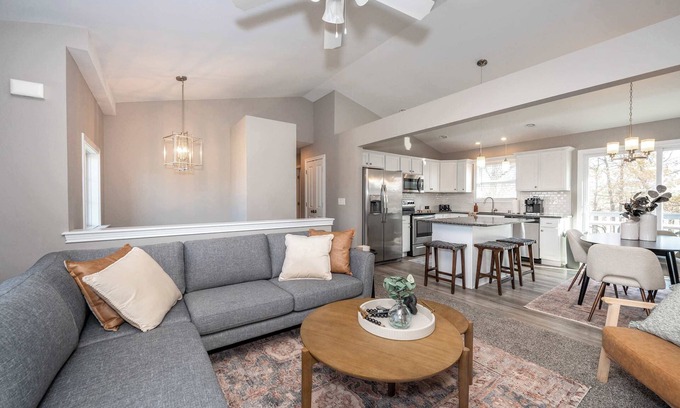Walton Casa | Ark Adventure Retreat