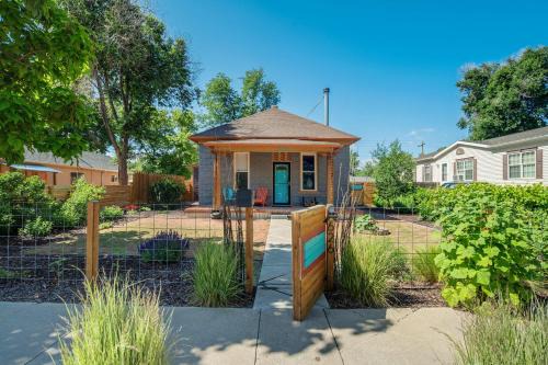 Florence Casa | Arkansas Avenue Downtown Florence Dog-Friendly