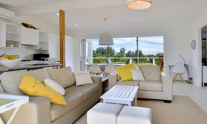 Culburra Beach Casa | Arklow - Pet Friendly with Ocean Views