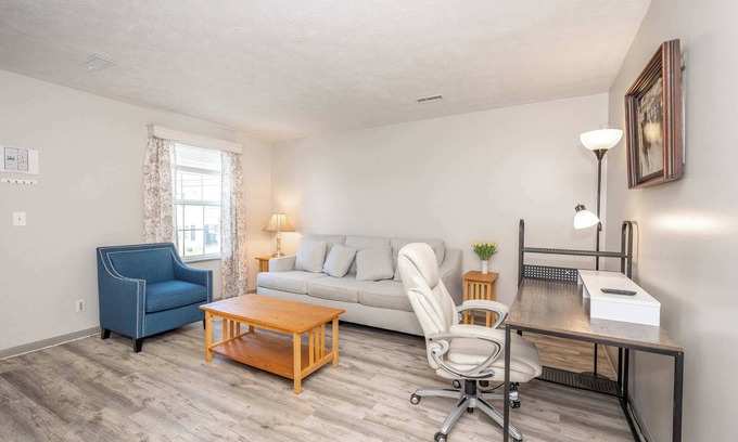 Williamstown Condominio | Arkstone Retreat 2 – Chic 2 BDR!