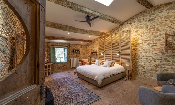 Bivio Lugnano Cama Y Desayuno | Arlecchino Onze Suite, Deze Kamer Straalt Authenticiteit, en Warmte uit