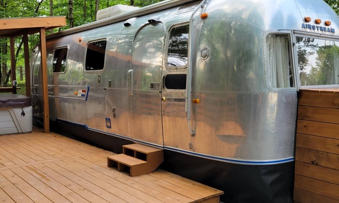 Hico Casa | Arlo is a cozy RV in delightful Hico with WiFi, AC