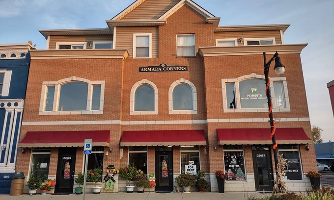 Allenton Apartamento | Armada Corners