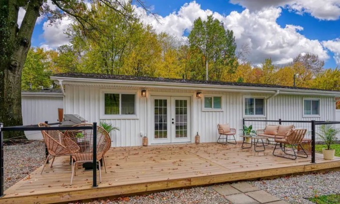 Northeast Columbus Casa | Armuth: Modern 4BR 3B by Airport