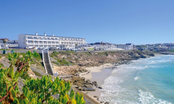 Waenhuiskrans Hotel | Arniston Spa Hotel