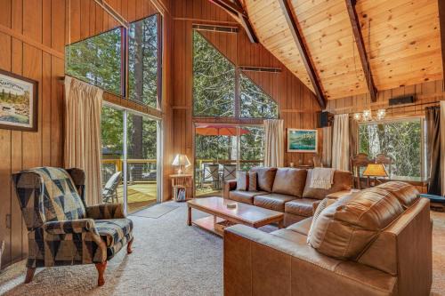 Arnold Casa | Arnold Chalet Near Town and Calaveras Big Trees!