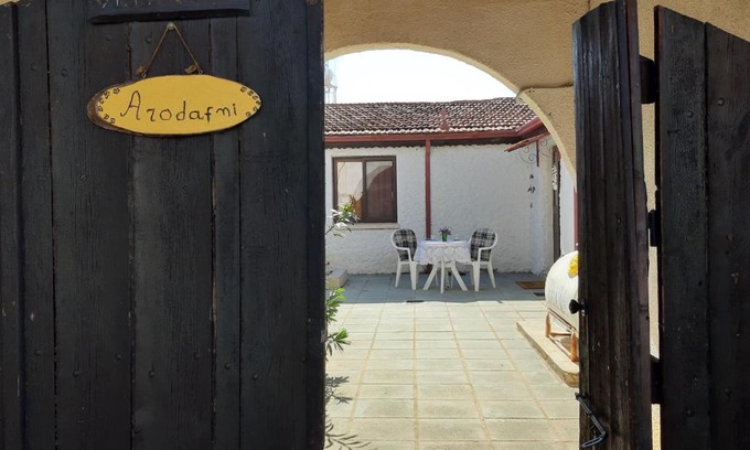 Kouklia Casa | ARODAFNI HOUSE. Unique views and amazing sunsets.
