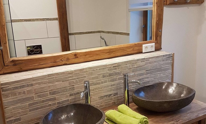 Groissenbach Chalet De Esquí | NUEVO: Llegar y sentirse bien en el nuevo cinco estrellas Chalet losa