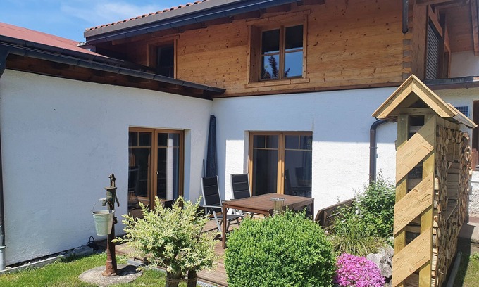 Groissenbach Casa | Llegar y sentirse bien. Usted se sorprenderá por nuestro moderno