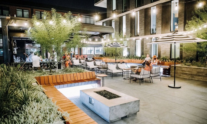 East Cesar Chavez Hotel | ARRIVE Austin