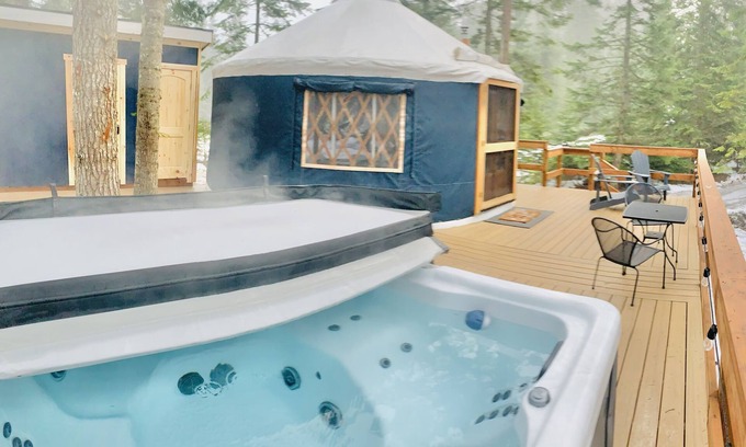 Athol Apartamento | ARROWLEAF LUXURY YURT NEAR LAKE PEND OREILLE