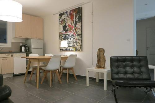 Duingt Apartamento | Art Booking . . . by Benoit B