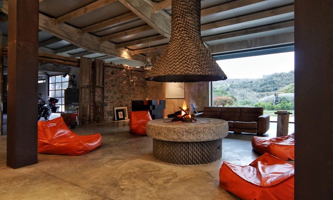 Santarello Villa | Piscina privada y aire acondicionado en un impresionante loft de diseño / arte en el campo de Montalcino