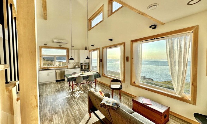 Bonavista Casa | ArtBonavista Oceanfront Retreat.