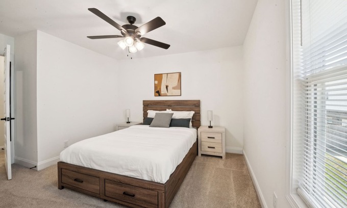 Clarksville Apartamento | Arte Luxury townhomes D6 I Comfy 2 Bed 2.5 Bath