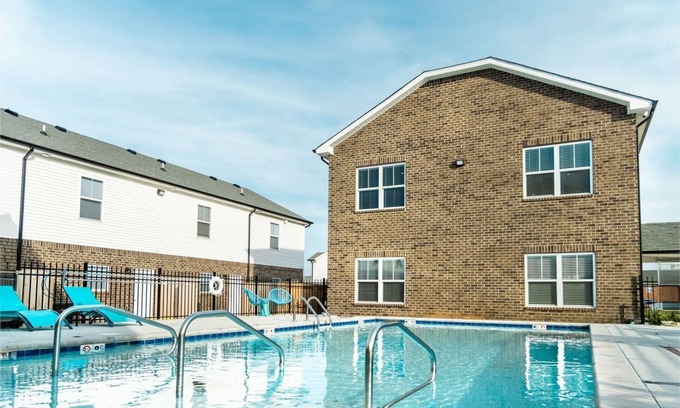 Clarksville Apartamento | Arte Luxury townhomes O5 I Comfy 2 Bed 2.5 Bath