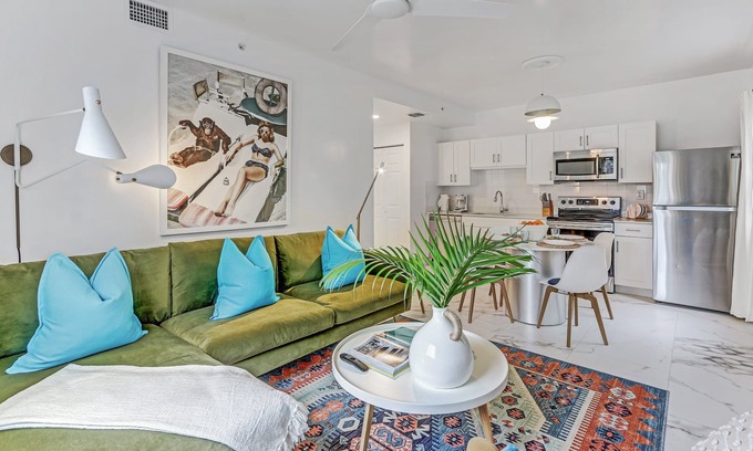 Wynwood Art District Apartamento | ArTease 5: Walk to Wynwood & Design District