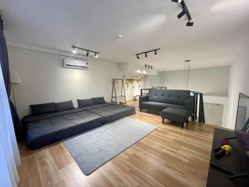 Taman Midah Apartamento | ArteCheras by LotteHouse #Karaoke #KLCC view