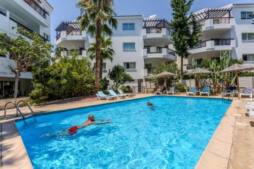 Universal Apartamento | Artemis Cynthia Complex