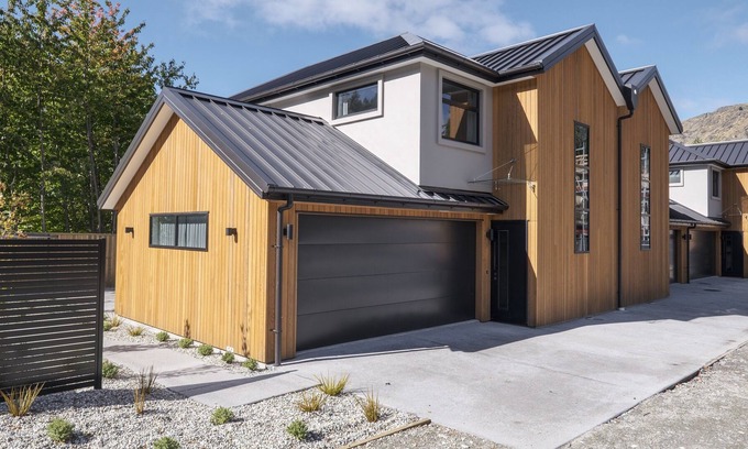 Arthur's Point Cabaña | Arthurs Point Villa - Queenstown Holiday Home