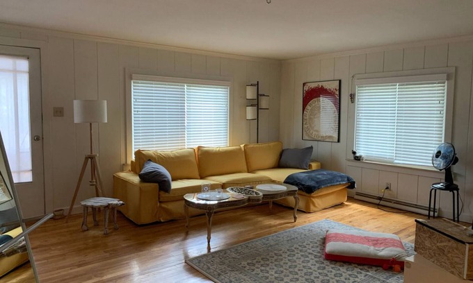 Interlochen Casa | Artist cottage close to Interlochen Center for the Arts