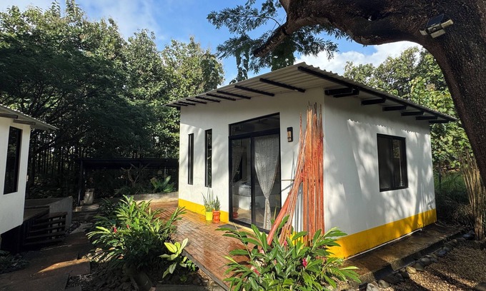 Los Pargos Casa | Artist-designed bungalow by the beach in Playa Negra with pool, AC, WiFi