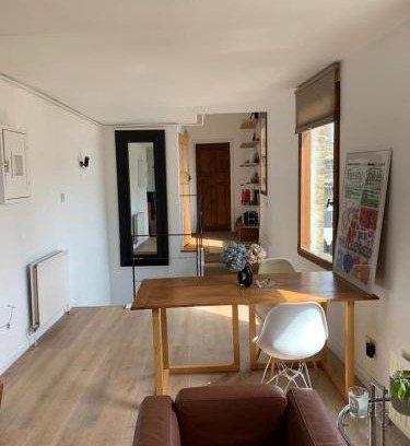 Hoxton Casa | Artist home