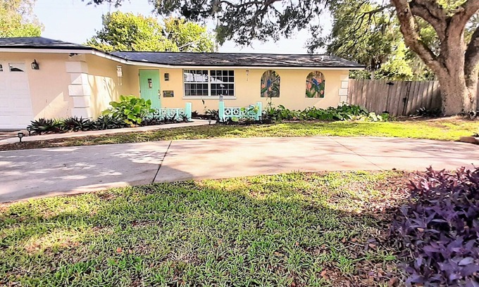South Venice Casa | Artist owned home near beaches