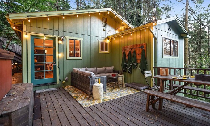 Guerneville Cabina | Percha del artista ~ Retiro privado rodeado de bosque de secuoyas, región vinícola