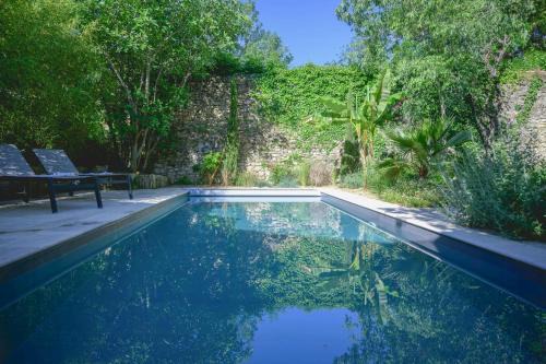 Alleins Casa | Artist's Villa With Pool Near Aix-En-Provence