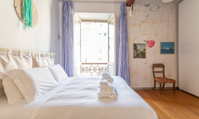 Rione VIII Sant'Eustachio Apartamento | Artistic 3-BDR Gem: Steps from Pantheon & Piazza Navona