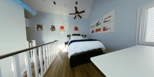 Craigleith Casa | Artistic Hillside Loft