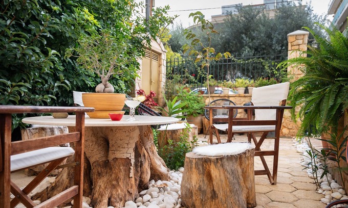 Palaio Faliro Villa | Villa Artística de lujo, cerca de la Acrópolis, Marina, familia amigable, todas las comodidades