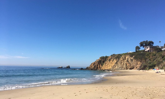 Laguna Beach Cabaña | Artistas Cottage en Walking Lane cerca de Village Beach Art Festivals.
