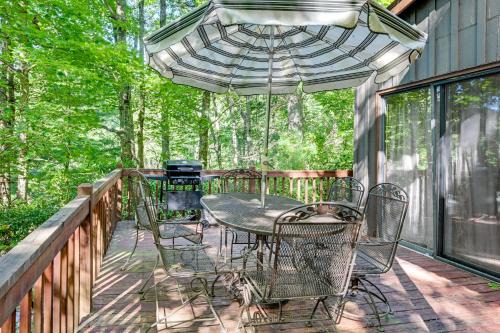 Sky Valley Casa | Artists Retreat at Sky Valley with 2-Story Deck