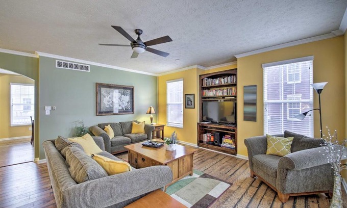 Carmel Apartamento | Arts and Design District Condo Steps to Monon Trail