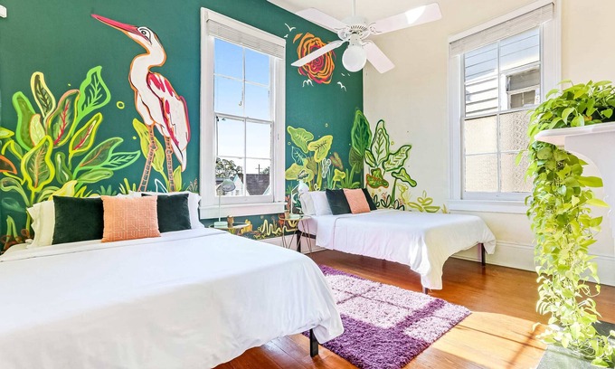 East Riverside Apartamento | ¡Hip Magazine Street Apartment w / Large Balcony!